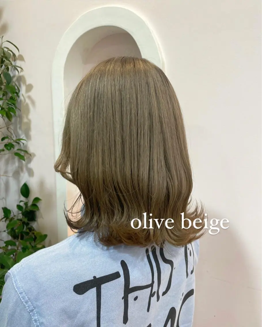 ミディアム カラー ベージュカラー ブリーチ 透明感カラー ダブルカラー ミルクティーベージュ 🌸HONOKA🌸 【グレージュ】のヘアスタイル
