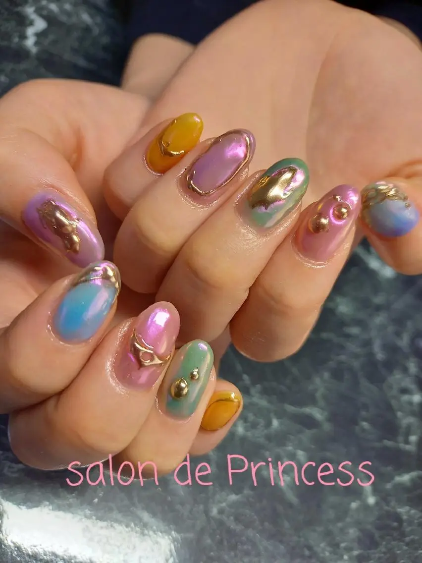 ネイル オーロラネイル ニュアンスネイル salon de  Princessのネイルデザイン