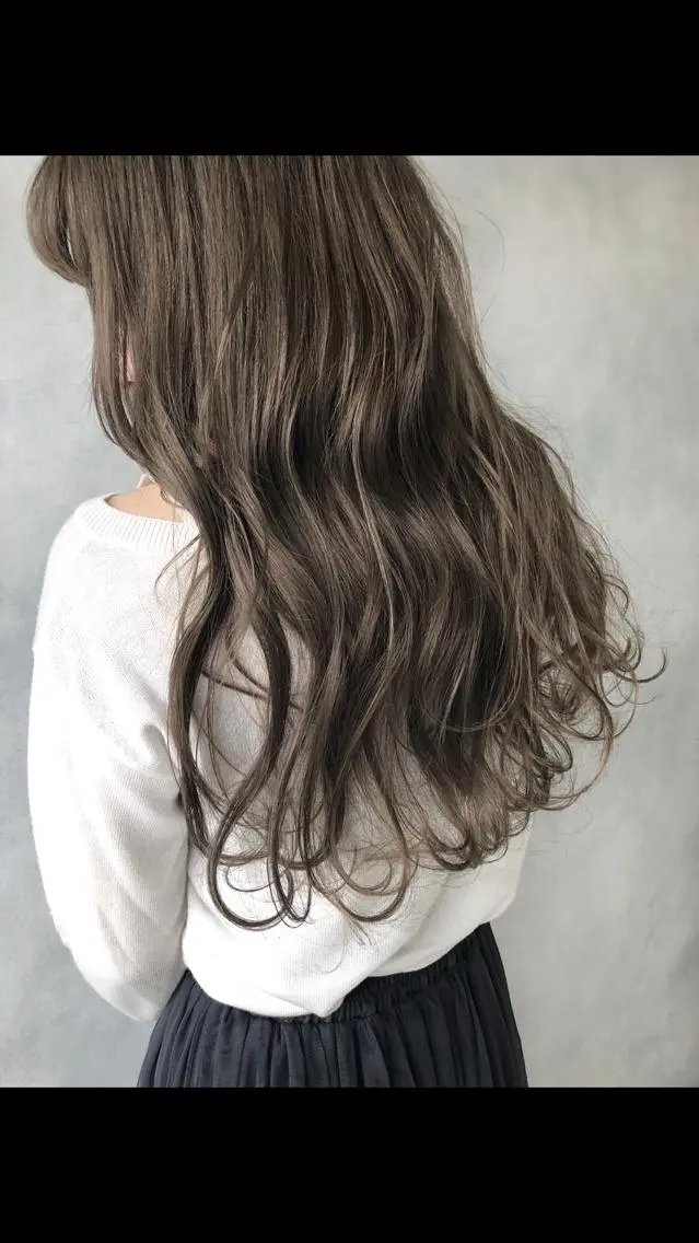 ロング 外国人風カラー ハイライト ヘアカラー トリートメント 小澤大輔 YOLO hairのヘアスタイル