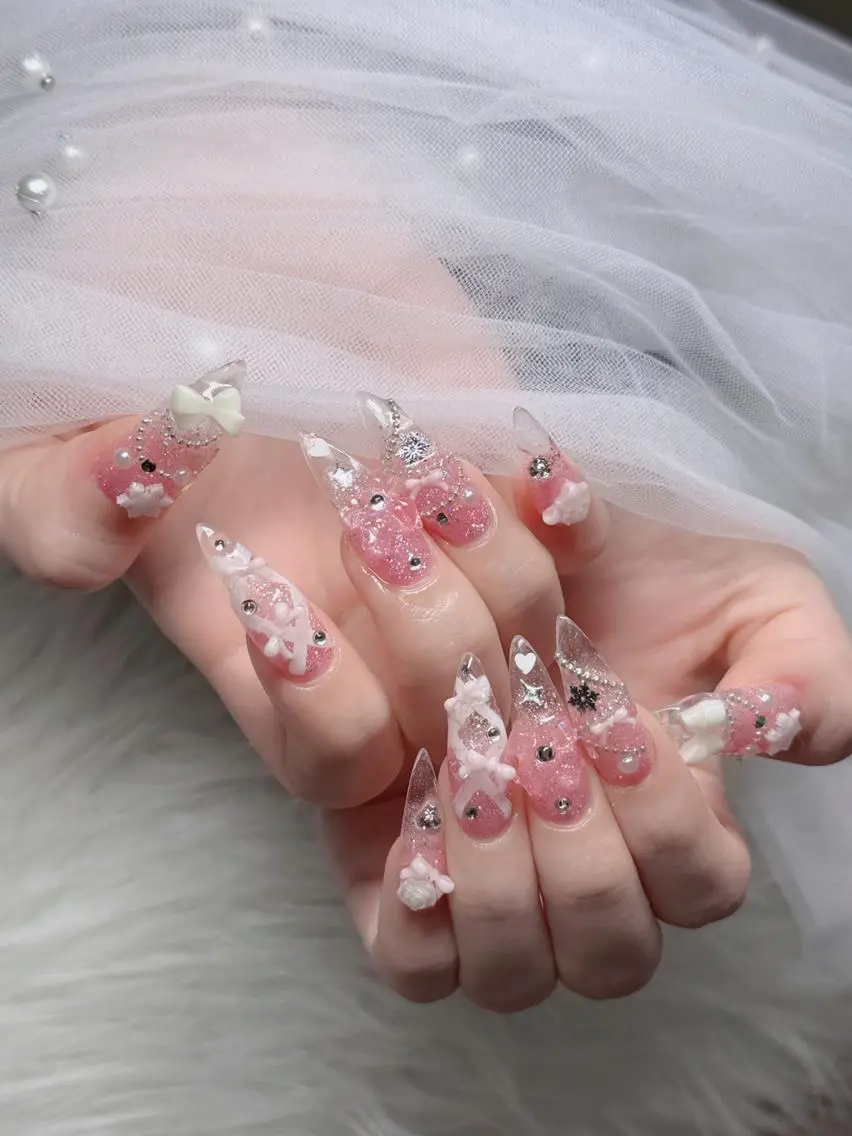 ネイル オーロラネイル フレンチネイル ジェルネイル ハロウィン キラキラネイル ハンドネイル Hbaby nailのネイルデザイン