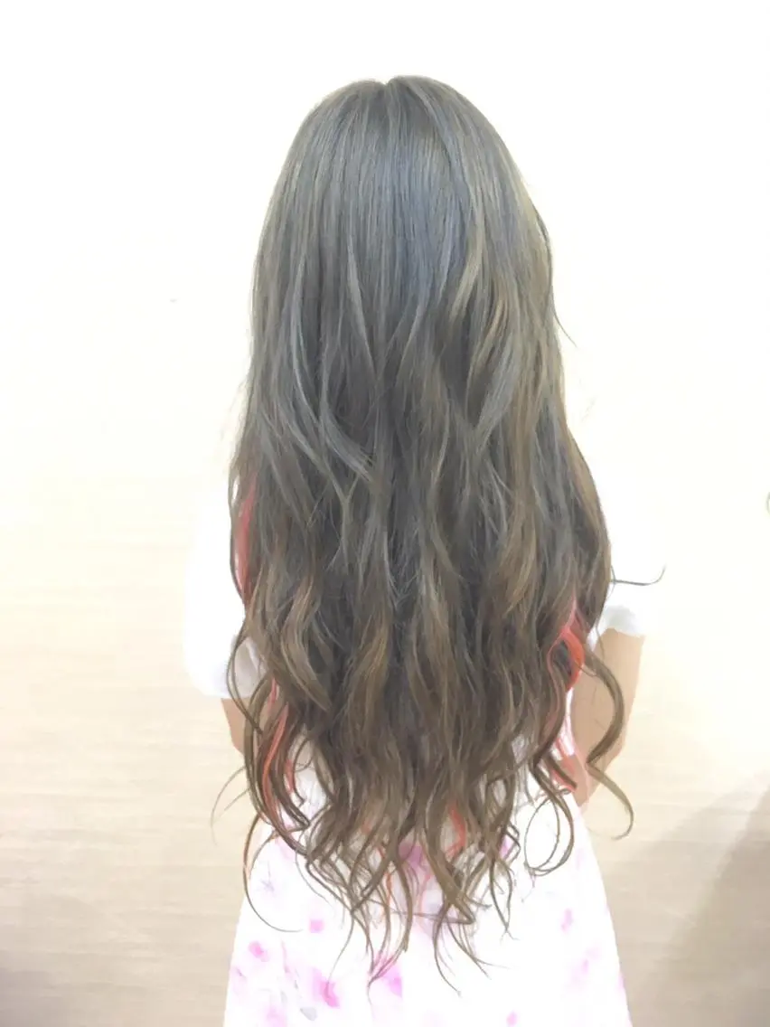 ロング カラー パーマ ヘアアレンジ 大阪レミーエクステ チビ編み込みのヘアスタイル