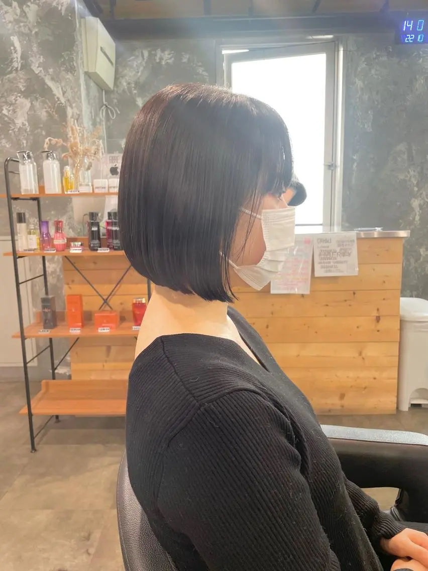 ショート カラー パーマ ヘアアレンジ メンズ キッズ ネイル マツエク・マツパ アイブロウ ボブ 透明感カラー・レイヤ ー🎀amika🎀のヘアスタイル