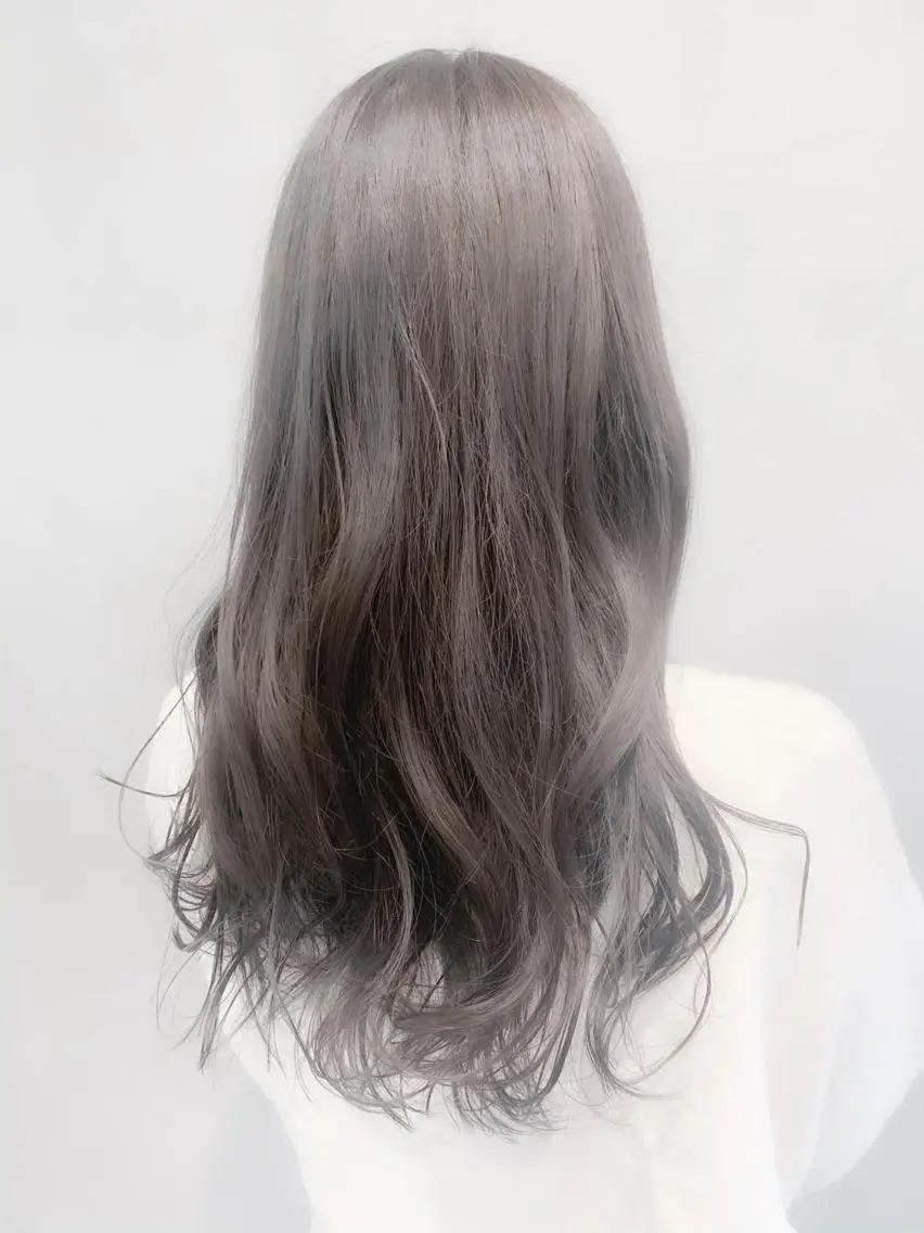 セミロング カラー ヘアアレンジ ミニボブ/ブリーチ 🌈MISATOのヘアスタイル