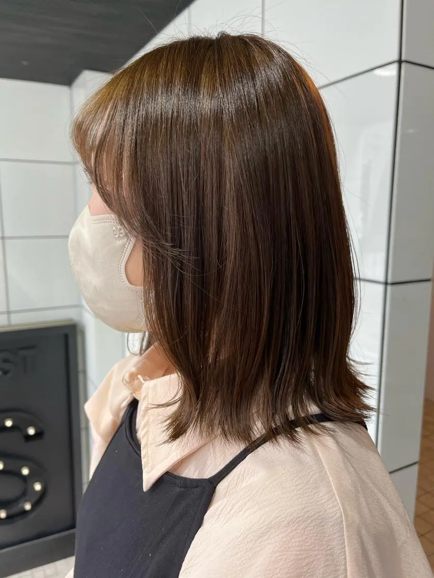 カラー アッシュ アッシュブラウン ブリーチ ブラウンカラー ケアブリーチ ヘアカラー トリートメント カットパーマ 🌀あさみのヘアスタイル