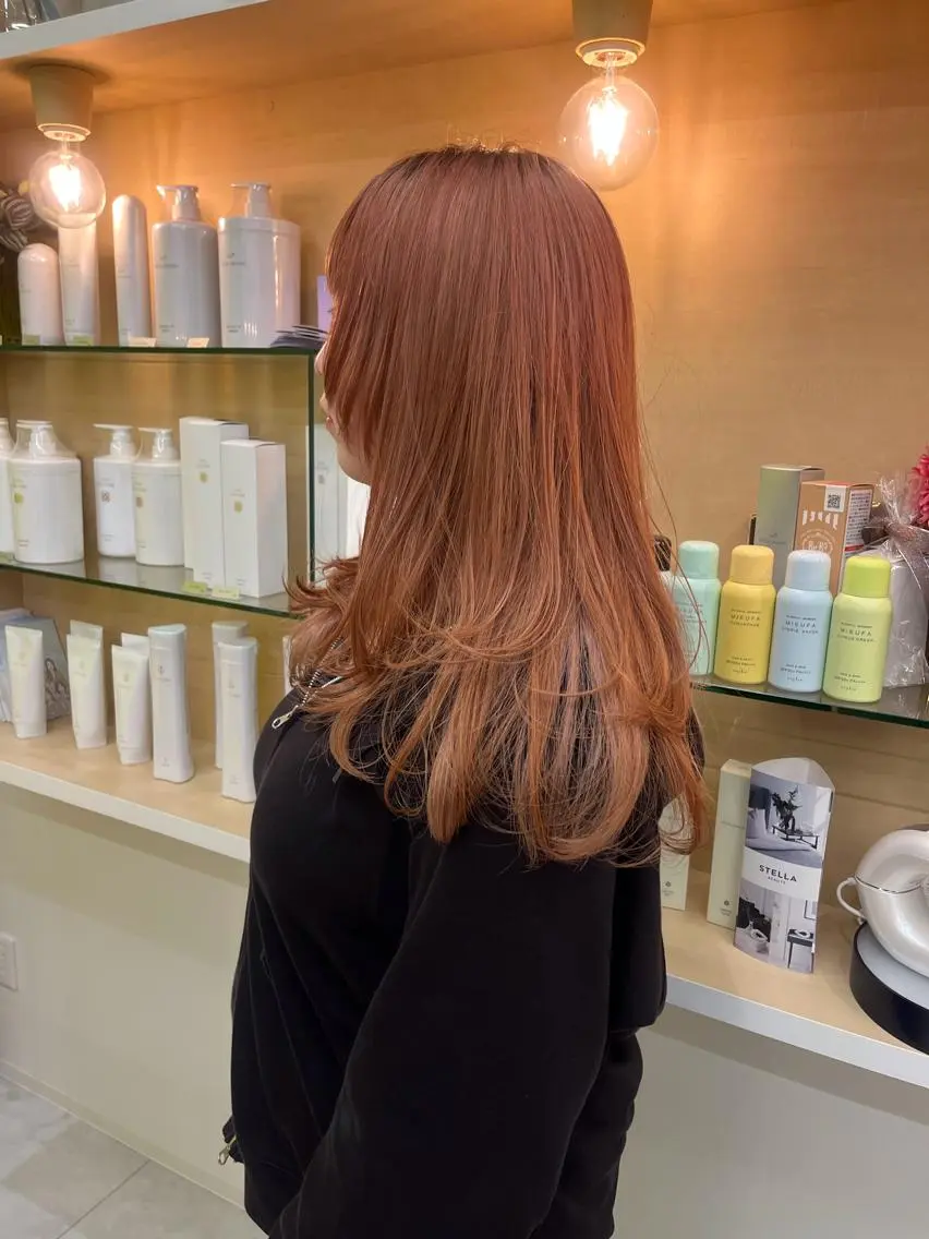 ロング カラー パーマ ヘアアレンジ ロング 山下 とよかのヘアスタイル