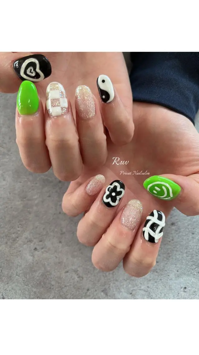 ネイル ハンドネイル プライベート ネイルサロン　ルヴのネイルデザイン