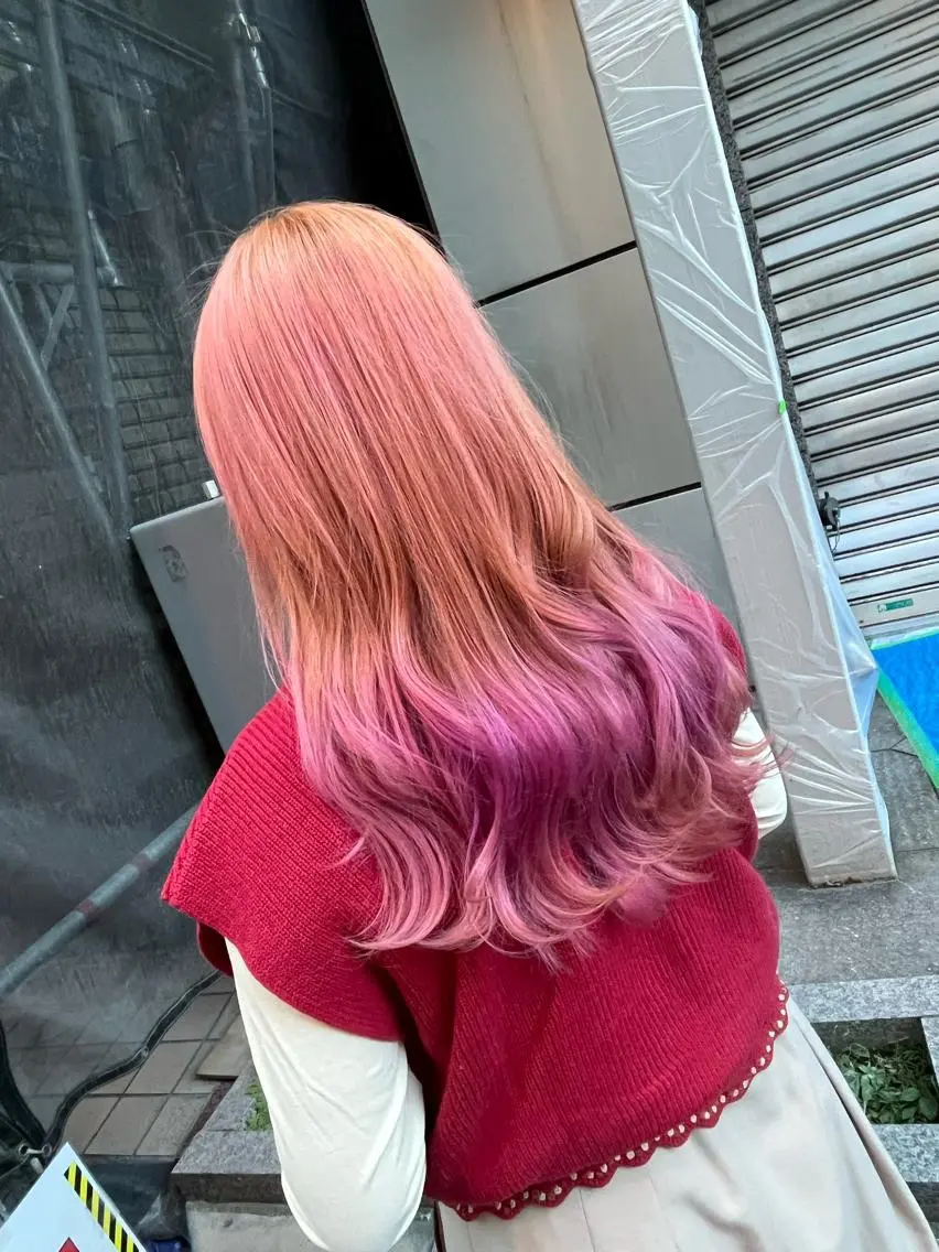 ロング カラー グラデーションカラー オレンジ ピンクカラー カット ヘアカラー 🎀♥️推しカラー tomoka💜🍭のヘアスタイル