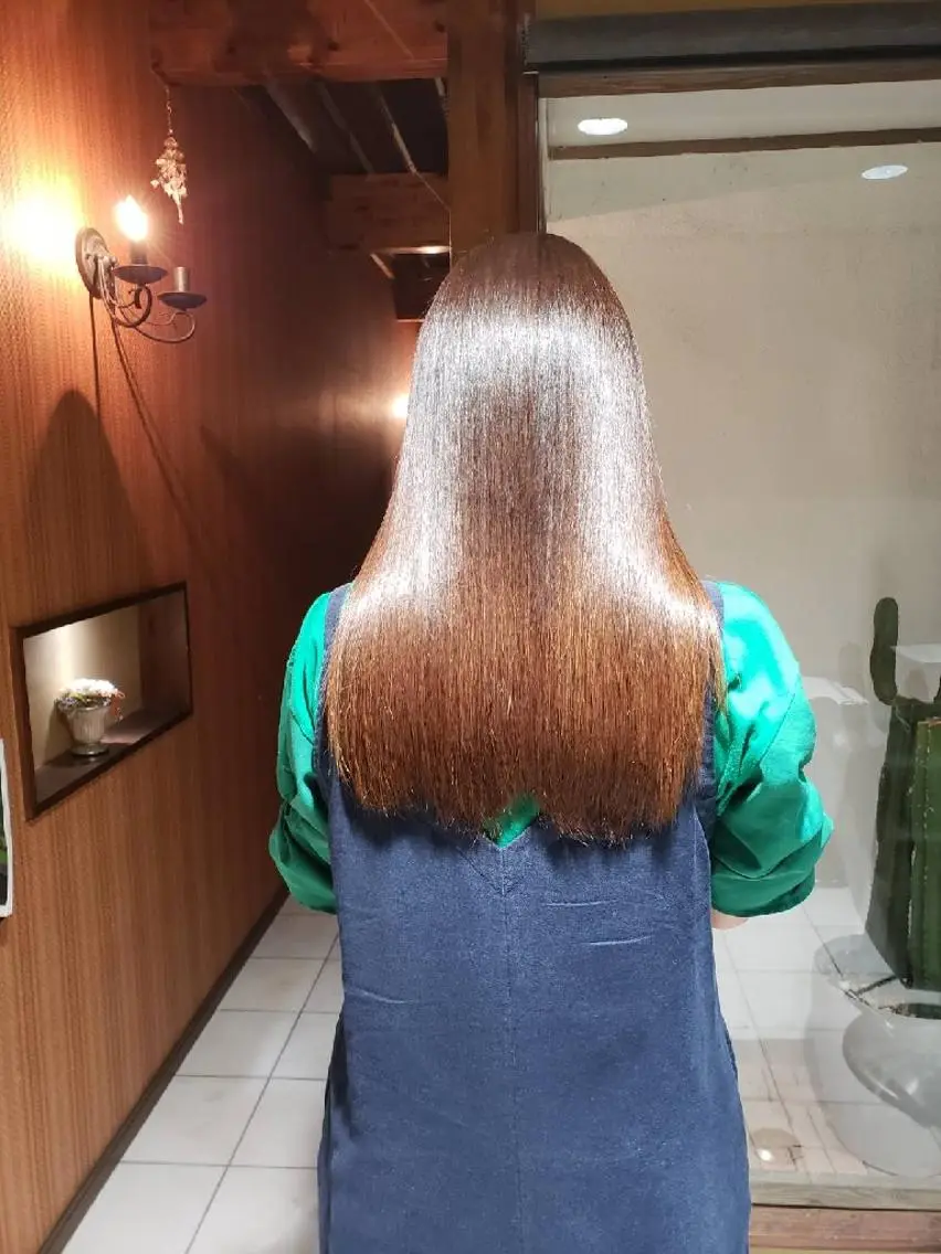 ロング 青山 早智子のヘアスタイル