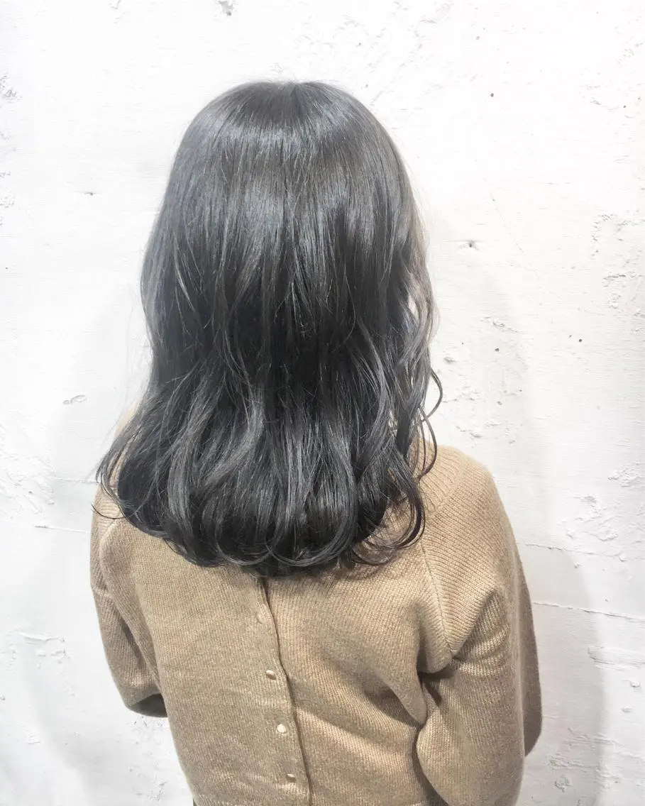 ミディアム カラー ヘアアレンジ グレージュ オリーブグレージュ オリーブグレー ✨艶髪✨透明感✨ 山内大樹のヘアスタイル
