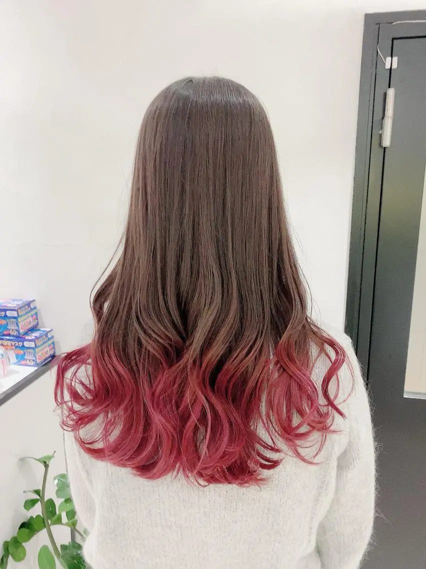 ロング カラー 予約 停止のヘアスタイル