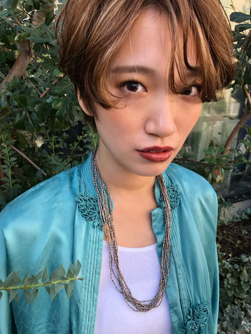 ショート カラー カット ヘアカラー Moca 〰️のヘアスタイル