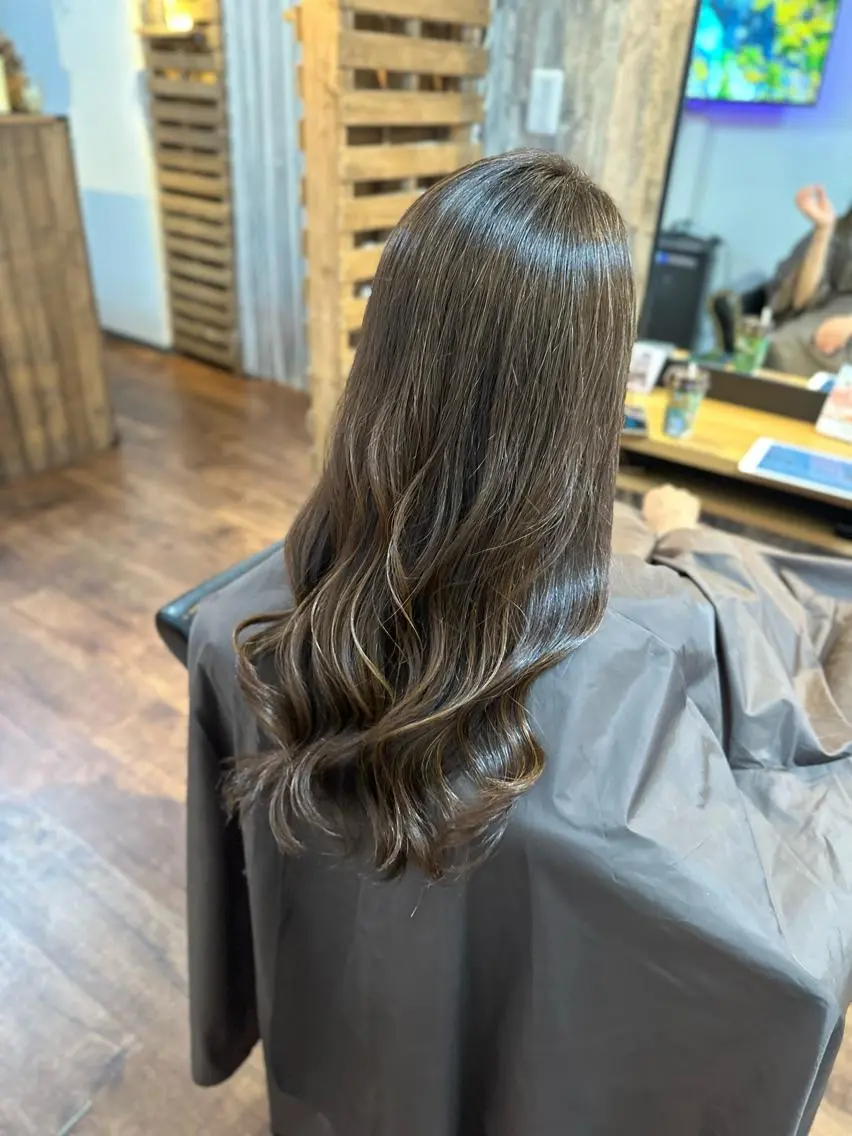 ロング ヘアカラー Luzir⭐︎ GEN⭐︎のヘアスタイル