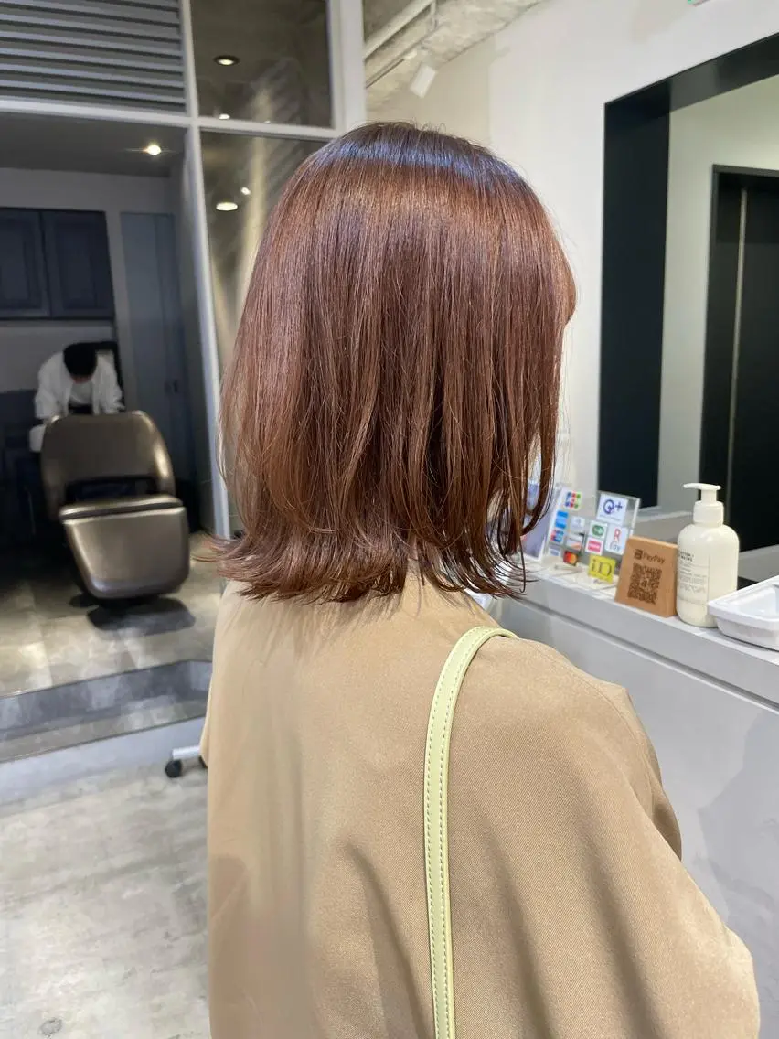 ミディアム レイヤーカット 斉藤 瑞恵のヘアスタイル