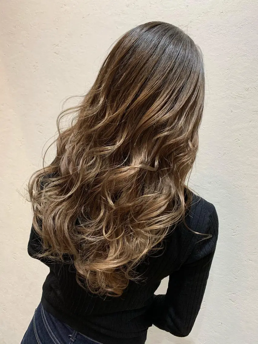 ロング カラー ヘアカラー トリートメント 天野 開のヘアスタイル