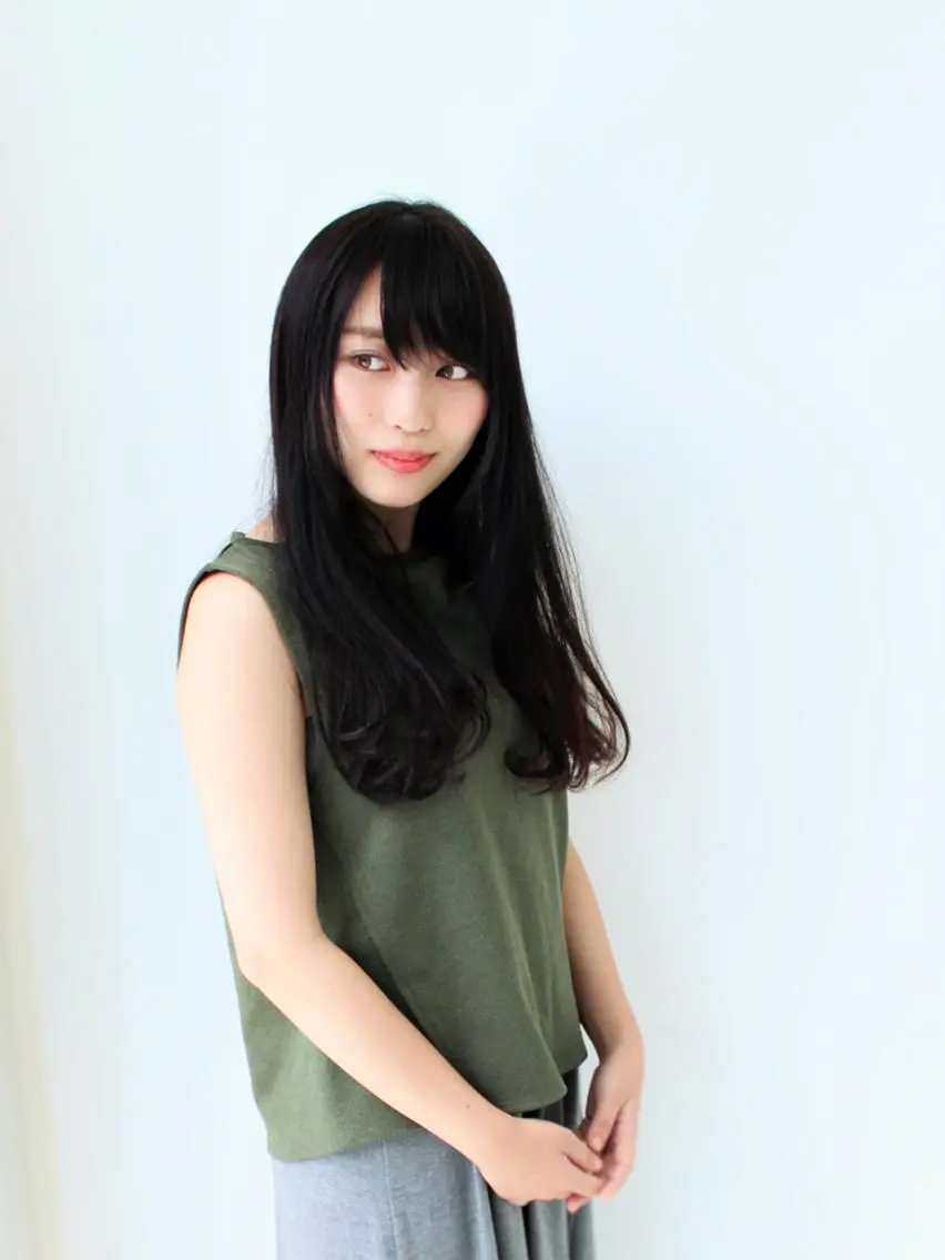 セミロング カット ヘアカラー Trip by NYNY(トリップ)のヘアスタイル