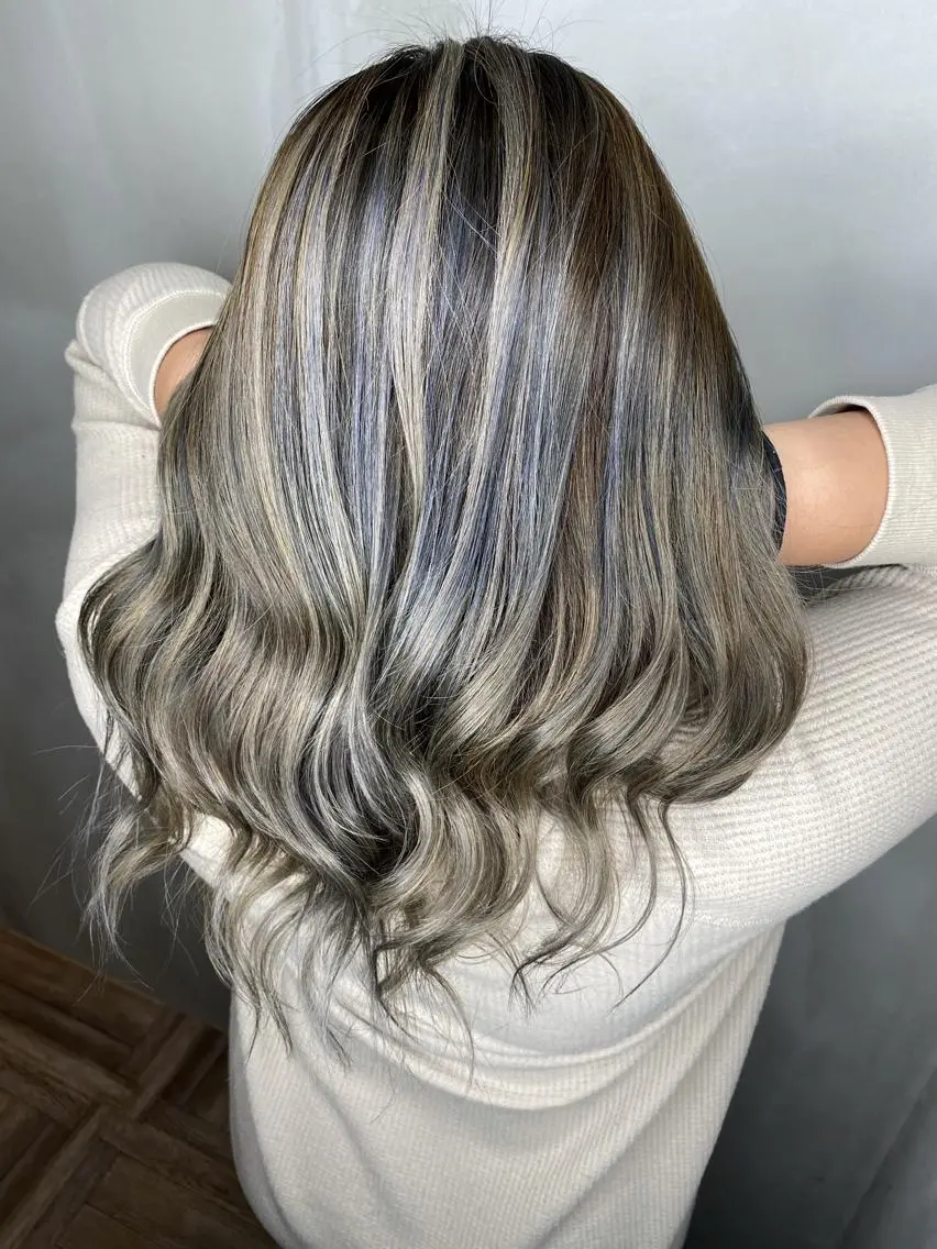 セミロング カラー ヘアアレンジ Belle hair Design青野大貴のヘアスタイル