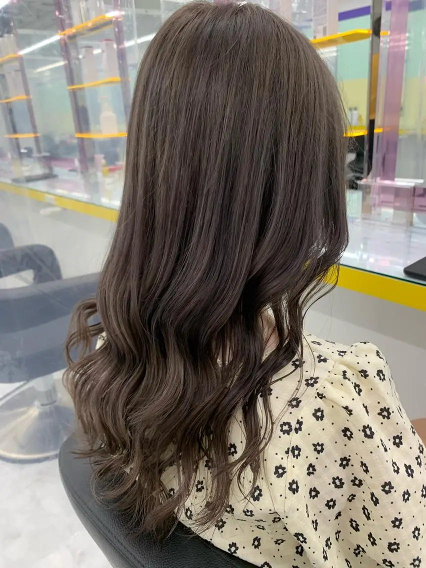 ロング ヘアカラー ヘッドスパ ヘアセット 🪞透明感カラー🫧 縮毛矯正🥇かずきのヘアスタイル