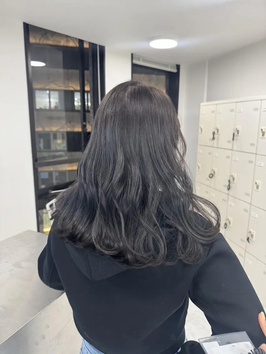 カラー 🌸春の暗髪カラー 🌸透明感ヘアのヘアスタイル
