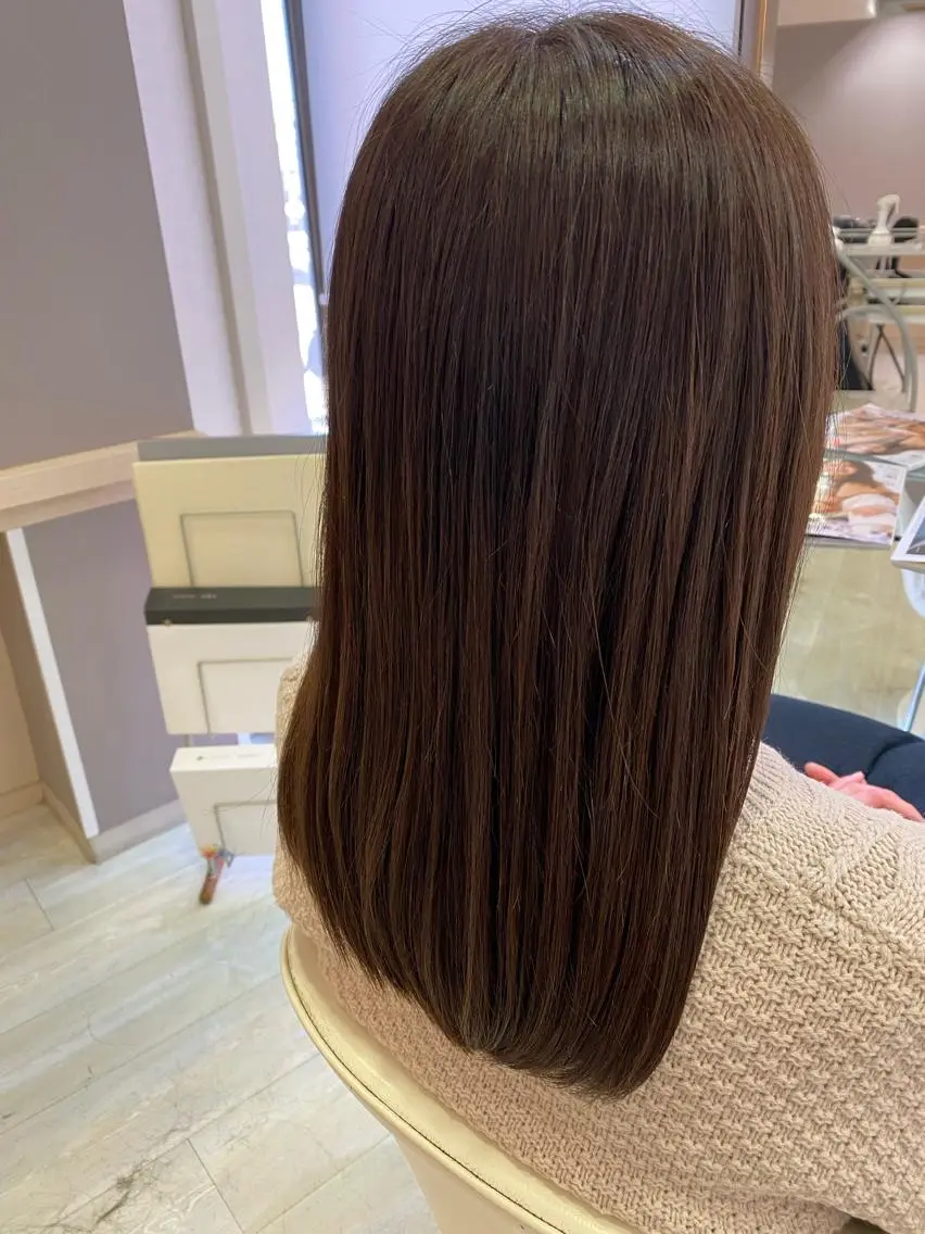 ミディアム 鬼澤 なお子のヘアスタイル