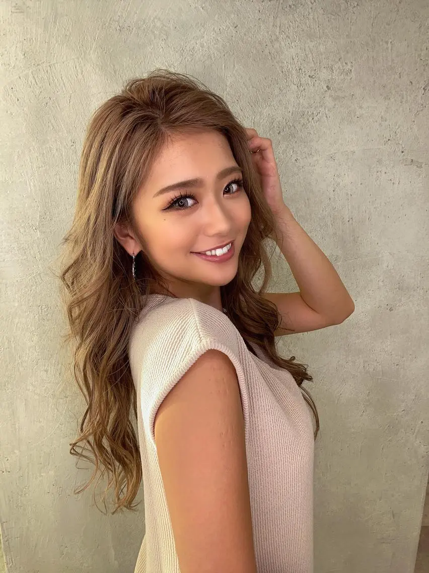 ロング カラー パーマ ヘアアレンジ ネイル 💛カラー大人気💛 c i a t eのヘアスタイル