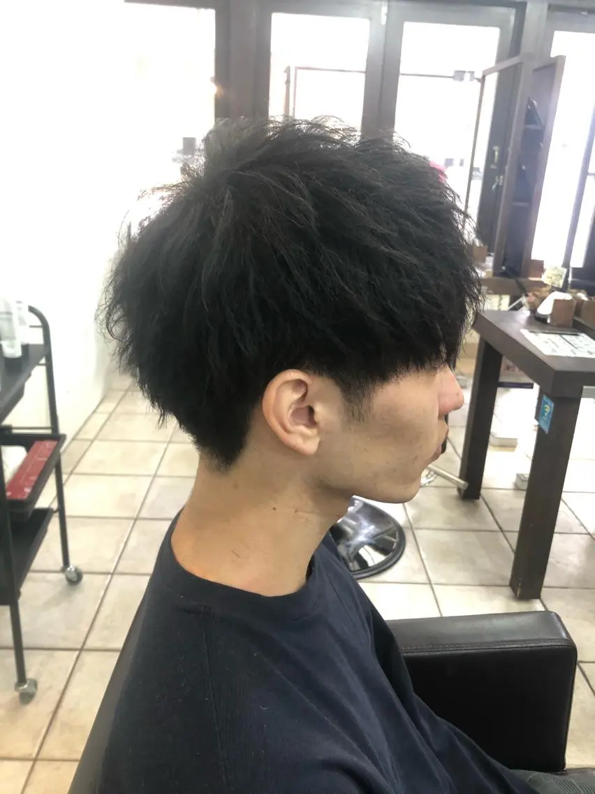 パーマ メンズ メンズパーマ カット 縮毛矯正 カ レラのヘアスタイル