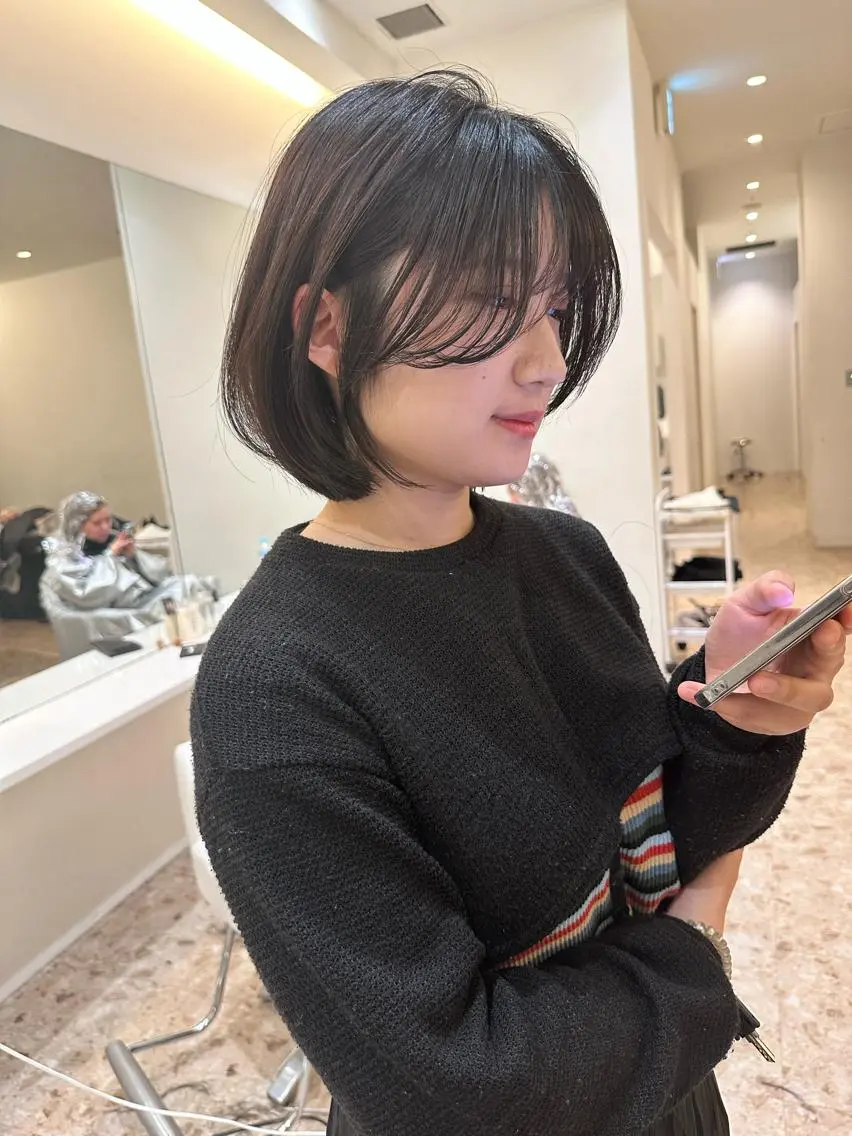 ミディアム カラー ショートボブ グレージュ オリーブカラー ピンクカラー ボブ 🌿レイヤー/ブリー チ/🌿JINのヘアスタイル