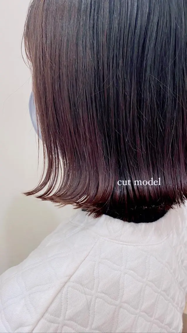 ミディアム 切りっぱなしボブ ボブ 艶カラー/韓国風ヘア 🩵shioneのヘアスタイル