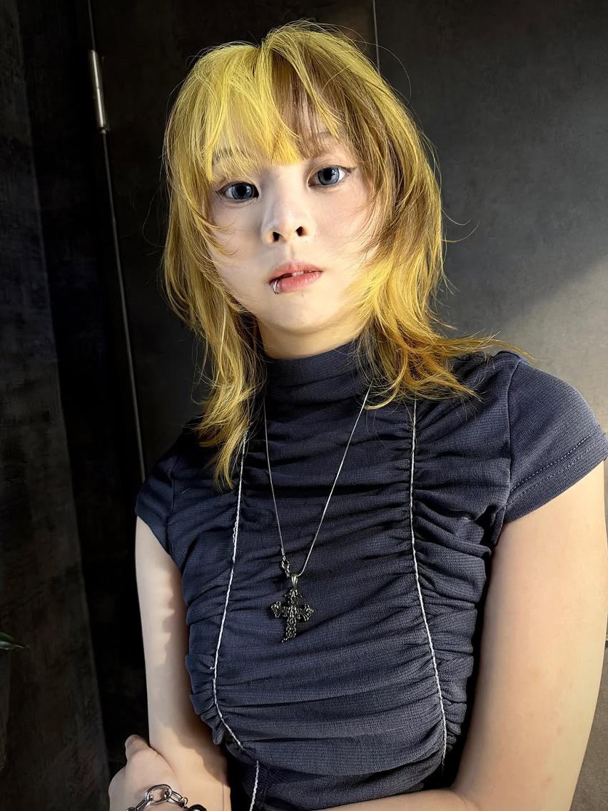 ミディアム カラー レイヤーカット ウルフカット カット ヘアカラー トリートメント ウルフレイヤー/ 中性ウルフ/タカハシのヘアスタイル