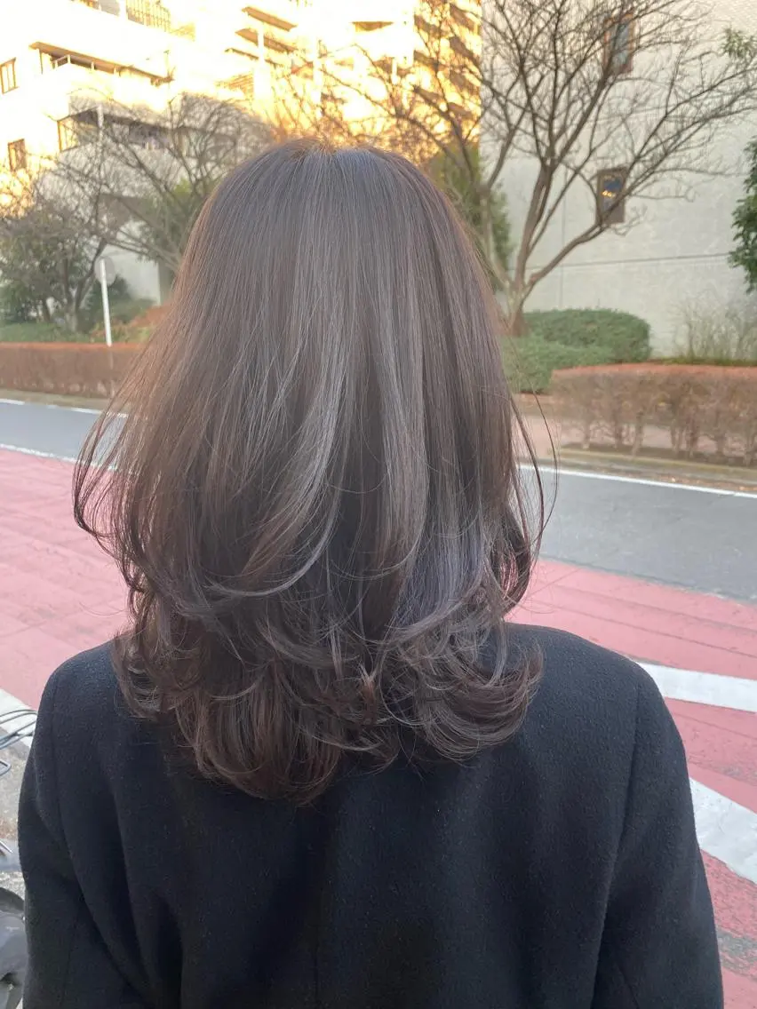 セミロング カラー レイヤーカット デザインカラー モデル募集🌈のヘアスタイル