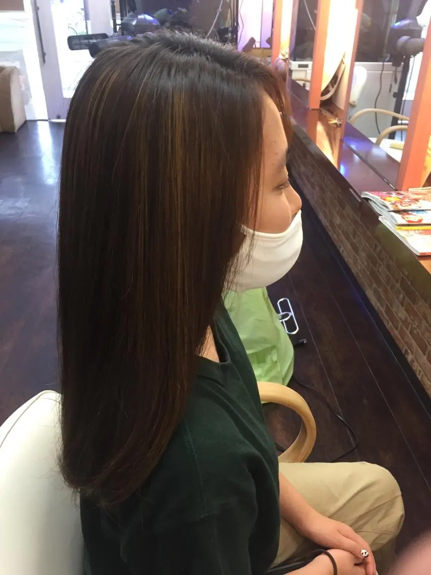 セミロング カラー パーマ 桧山 真のヘアスタイル