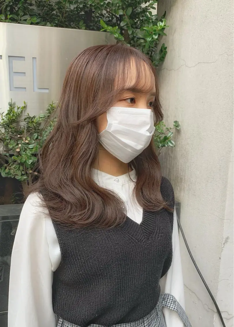 ミディアム カラー ベージュカラー ブラウンカラー ブラウンベージュ カット ヘアカラー トリートメント 矢野 晃平のヘアスタイル