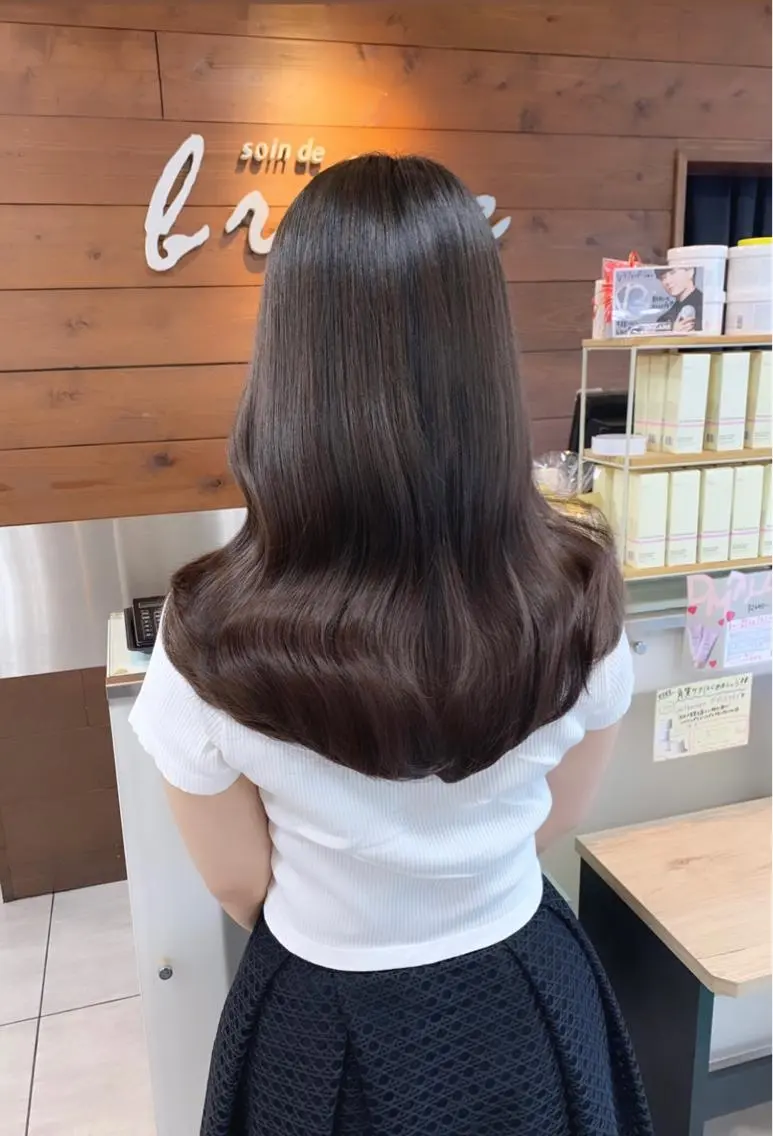 セミロング レイヤー/艶髪カラー 森本くるみのヘアスタイル