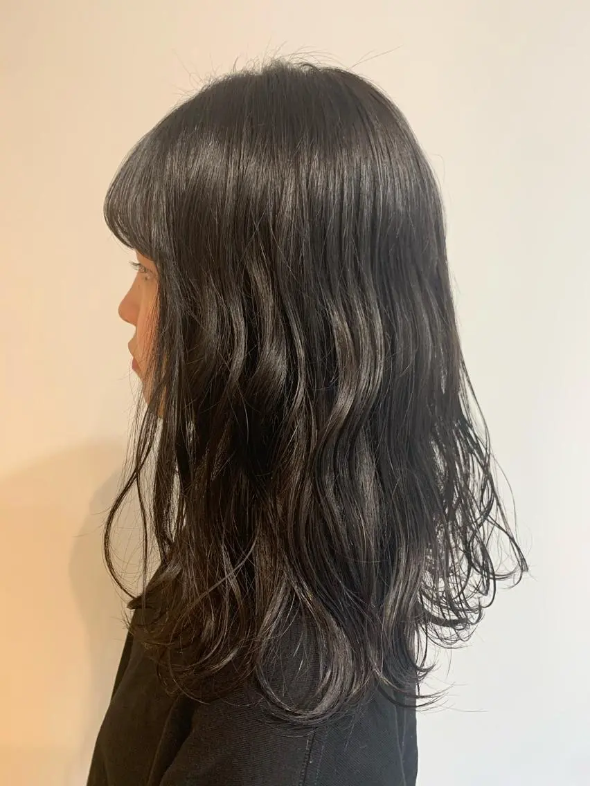 セミロング カラー 名駅🦢大人艶カラー 🪽カミヤアカネのヘアスタイル
