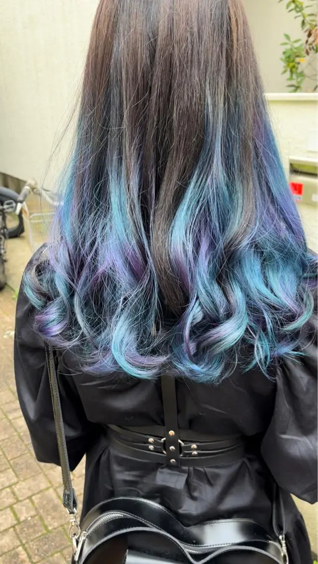 ロング カラー ショートボブ アッシュ バレイヤージュ ミストバング ベージュカラー カット ヘアカラー トリートメント 原宿サロン代表 デザインカラー伊藤卓のヘアスタイル