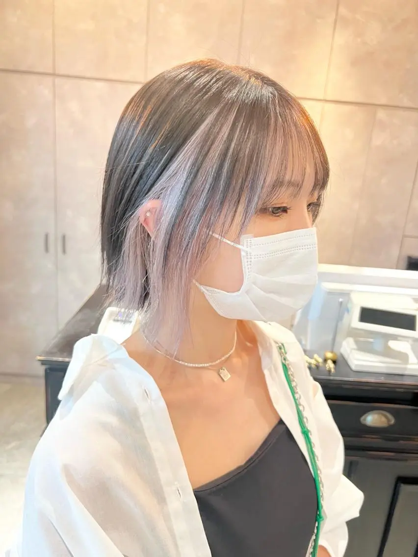 ミディアム カラー 🫧艶ダブルカラー ブリーチ🫧トモヤのヘアスタイル