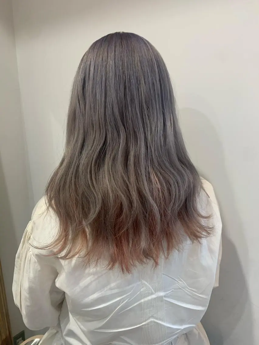 セミロング カラー インナーカラー ラベンダーカラー ラベンダーグレー ピンクカラー ヘアカラー 中目黒🌼 🌼ハナのヘアスタイル