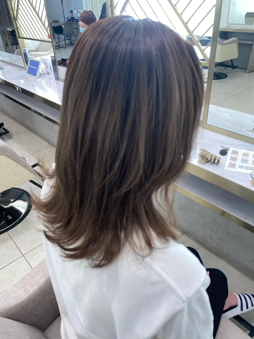 ミディアム カラー カット ヘアカラー 渡辺　亮/ 白髪ぼかし/髪質改善のヘアスタイル