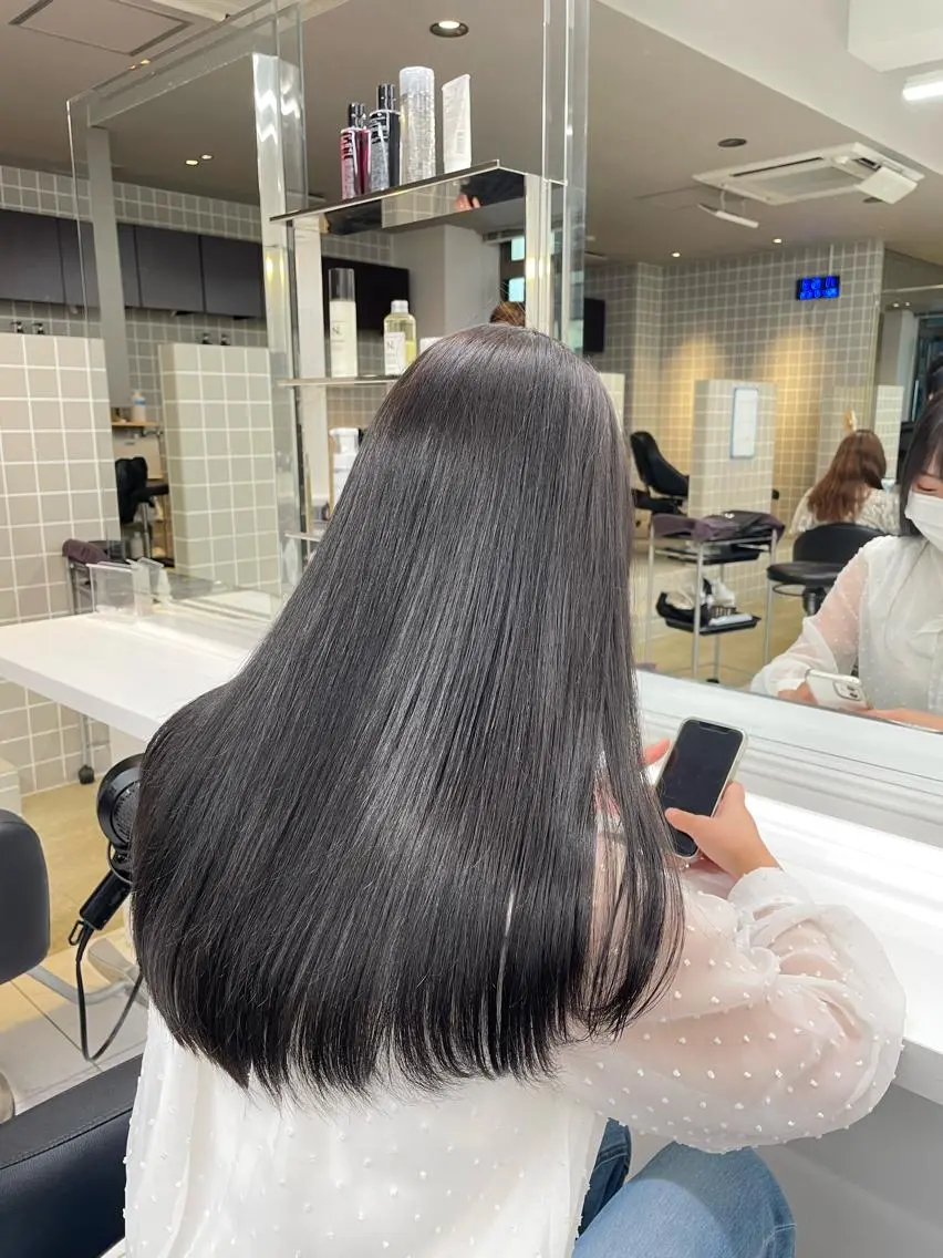 ミディアム カラー パーマ ヘアアレンジ メンズ キッズ ネイル マツエク・マツパ アイブロウ 🦋縮毛/韓国レイヤ ー/透明感カラー🦋のヘアスタイル