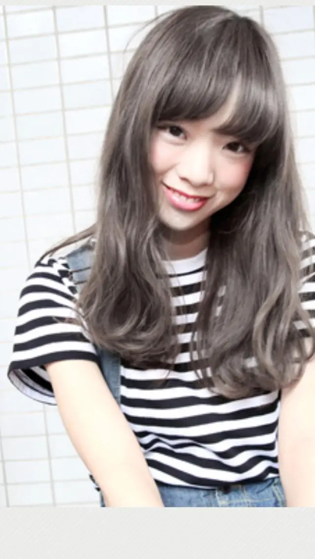 セミロング 嶋崎 留美のヘアスタイル