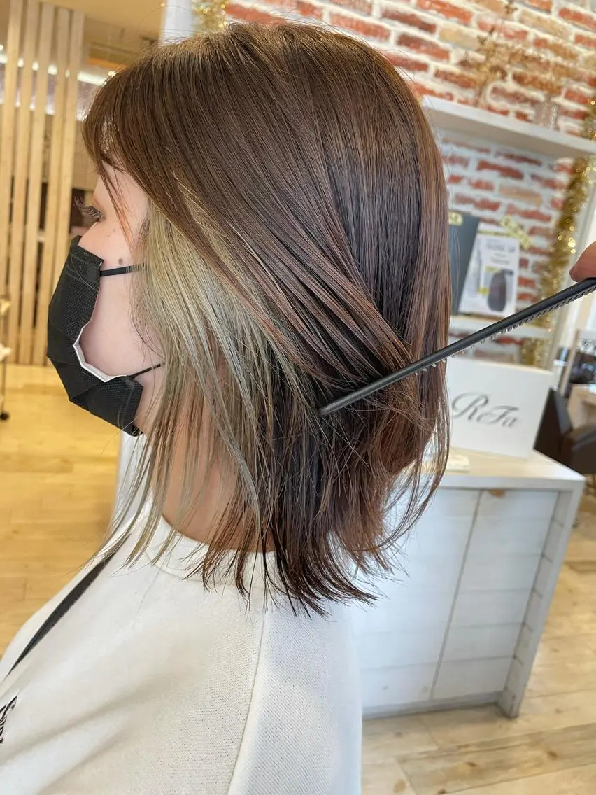 セミロング カラー インナーカラー レイヤーカット 東恩納 誠のヘアスタイル