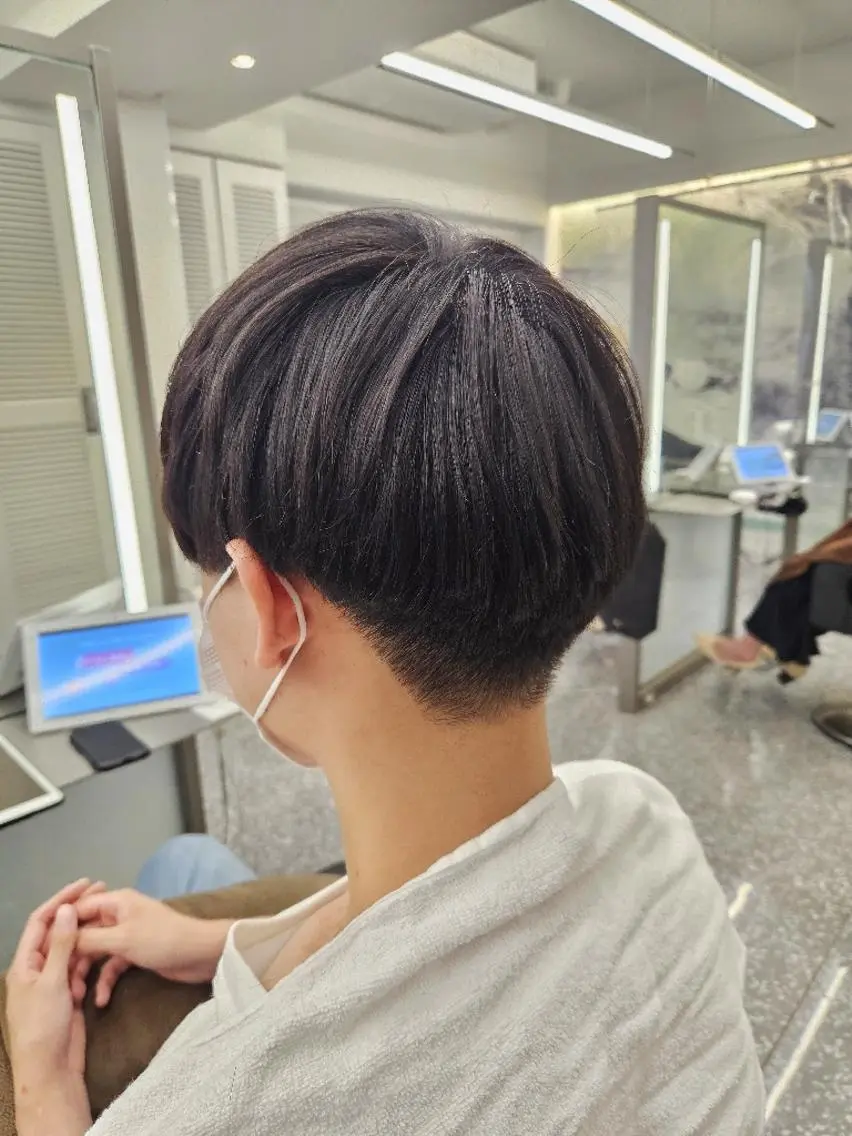 ショート メンズ アイブロウ 刈り上げ あいだ🐼ミニモ 8月限定クーポン配信のヘアスタイル