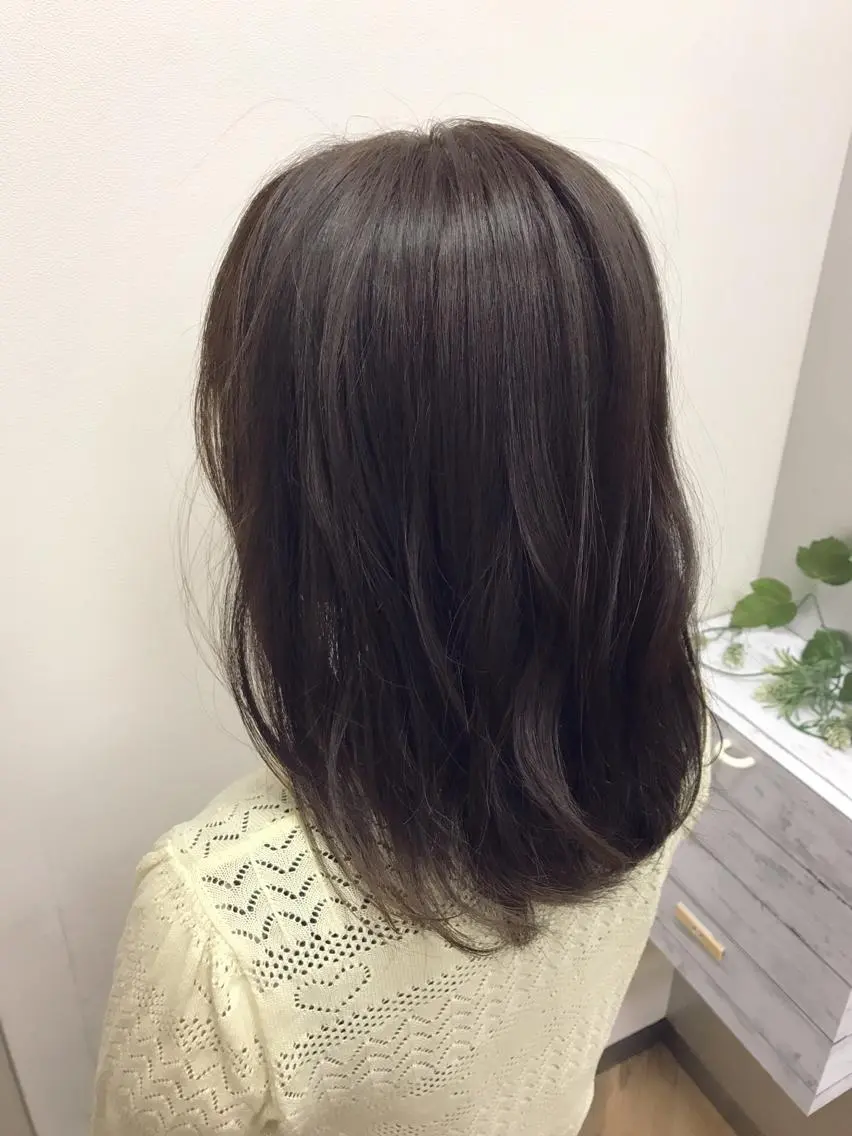 ミディアム カラー 透明感カラー グレージュ バイオレットカラー バイオレットグレージュ カット ヘアカラー トリートメント 田室 和幸のヘアスタイル