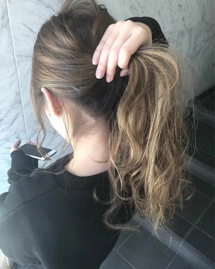 セミロング カラー 髪質改善 中川 翔のヘアスタイル