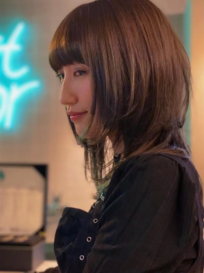 ショート アッシュ ボブ くびれヘア ハイライト レイヤーカット 原宿アンリ 山下卓也のヘアスタイル