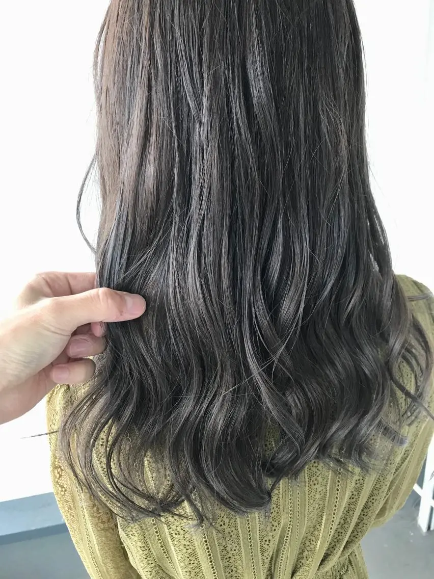 ロング タカツド ユウキのヘアスタイル