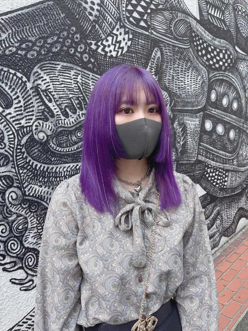 ミディアム カラー ヘアアレンジ ブリーチ ケアブリーチ シルバー バイオレットカラー 🌈派手髪エクステ ブレイズ🌈ひろとのヘアスタイル
