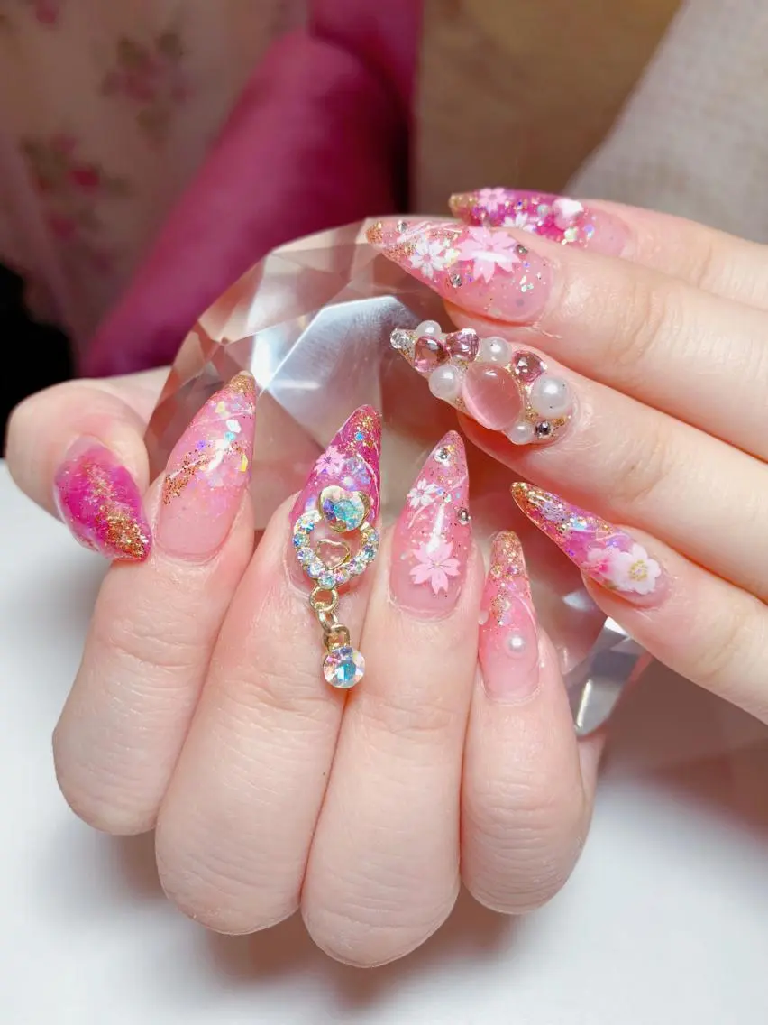 ロング ネイル nail salon Pink Aliceのネイルデザイン