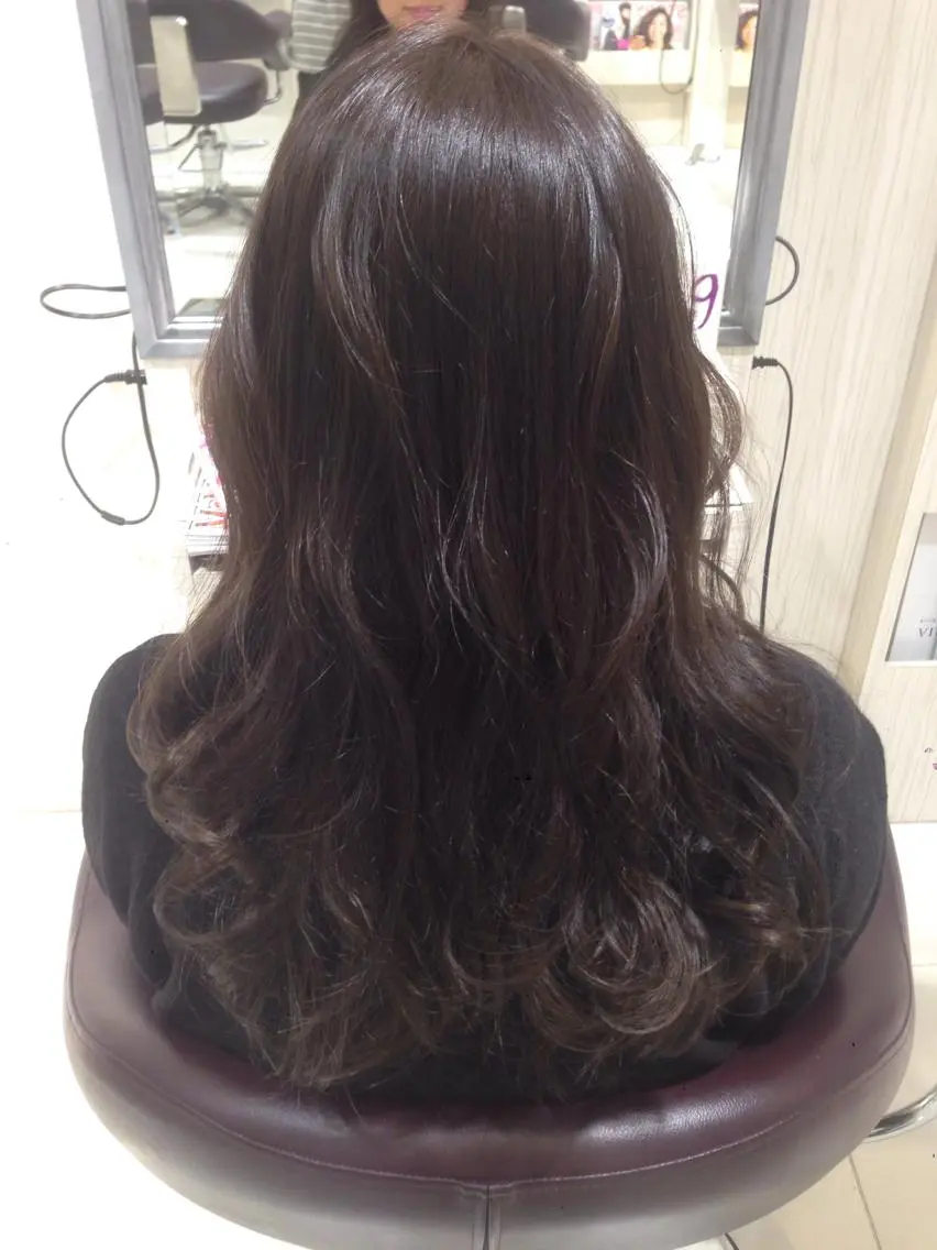 ロング カラー アッシュ ハイライトカラー ハイライト ✨艶髪✨透明感✨ 山内大樹のヘアスタイル
