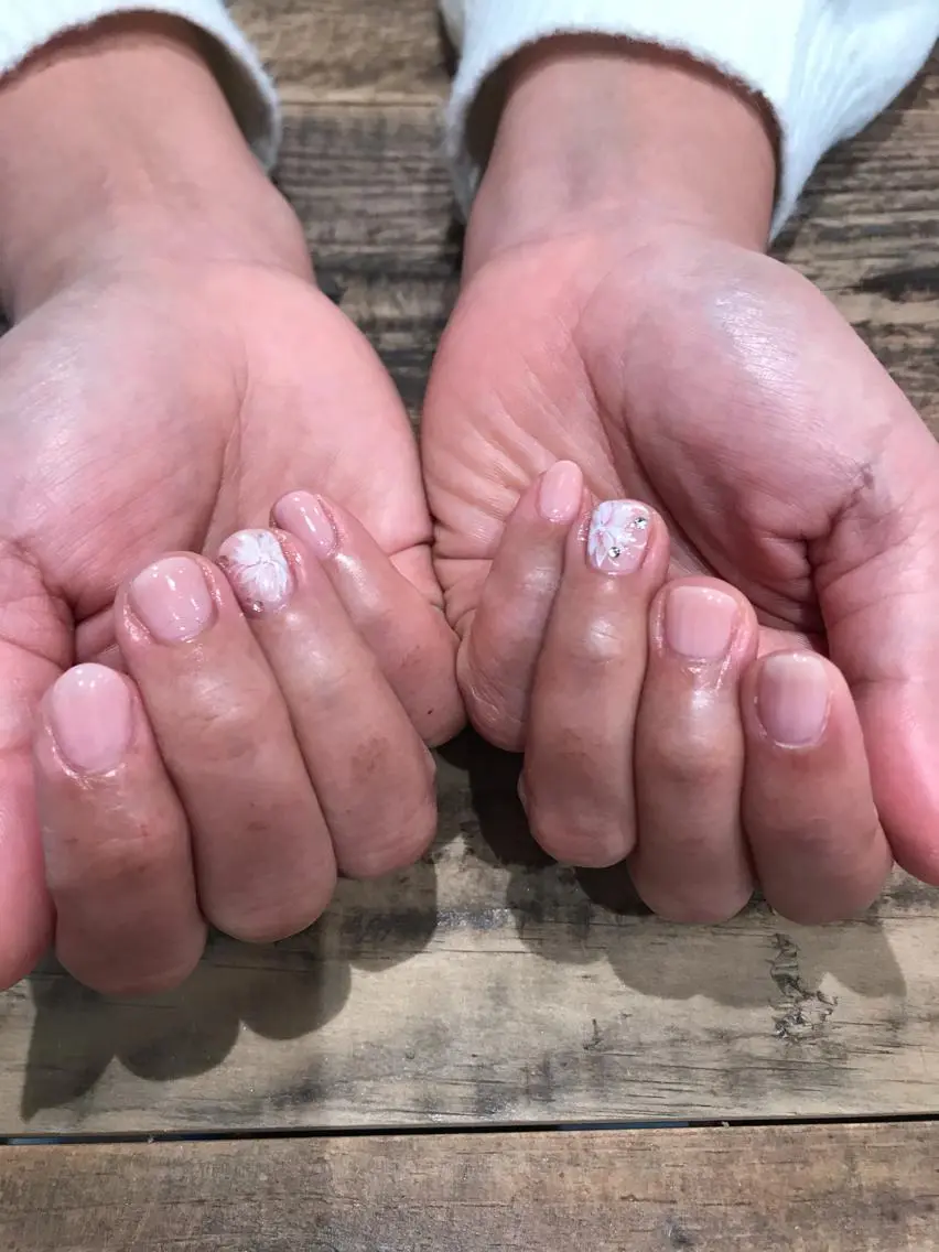 ネイル 佐藤 悠子のネイルデザイン