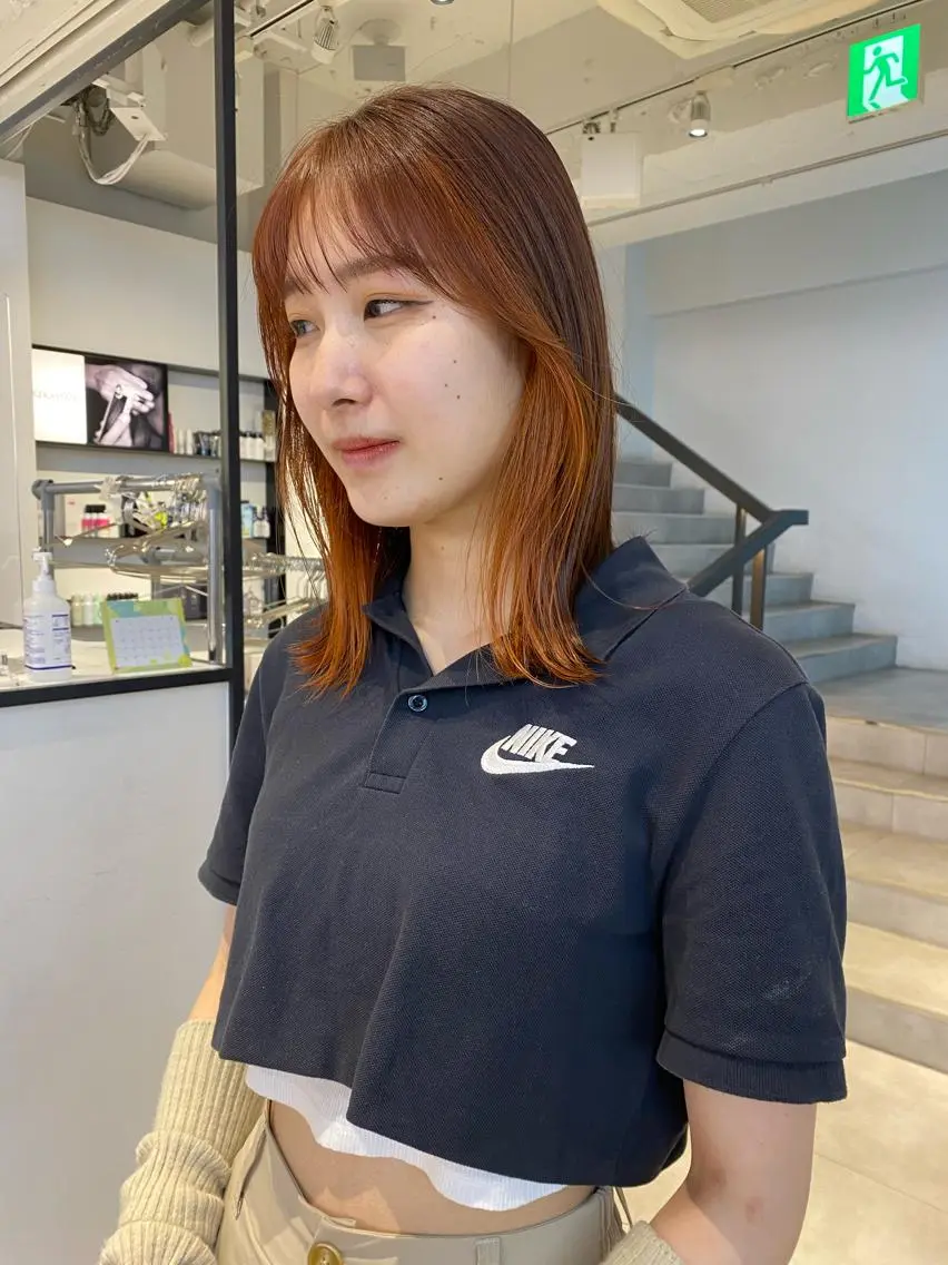 セミロング ヘアカラー レイヤーカット カノン🩷のヘアスタイル